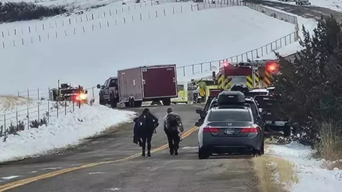 ABD’de helikopter buz tutmuş göle düştü: 1 ölü