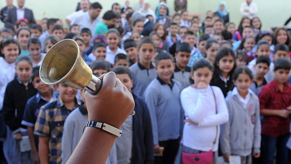Tatil bitiyor, okullar başlıyor: 20 milyon öğrenci yarın dersbaşı yapıyor